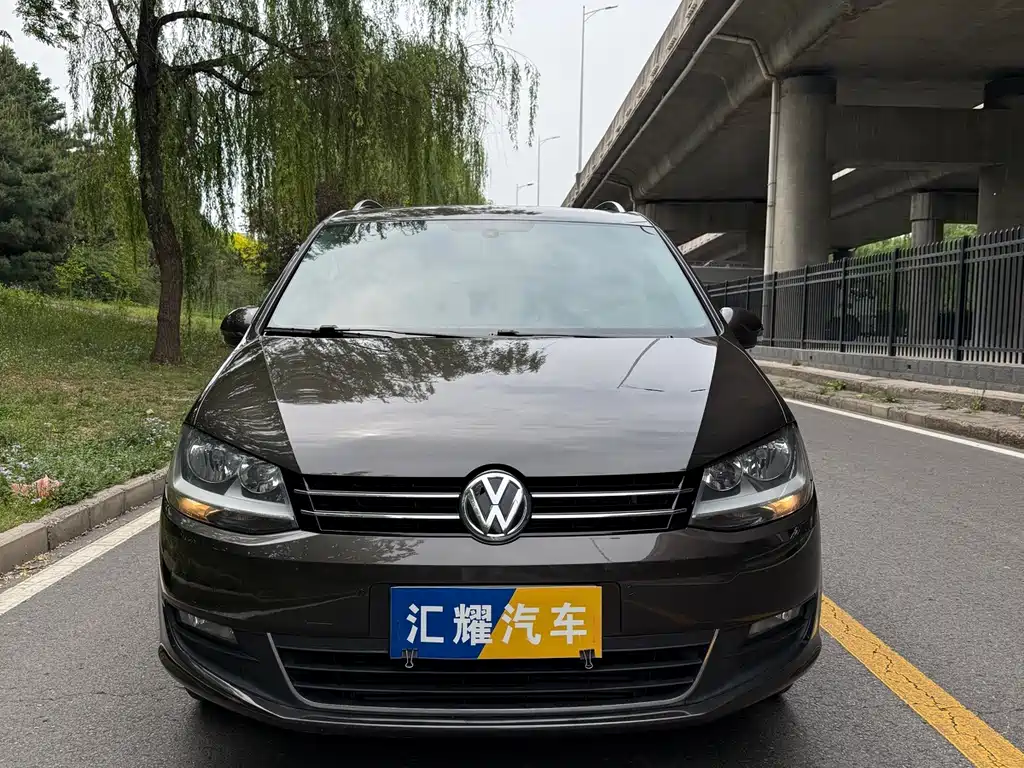 Volkswagen Sharan 2017 — фото 2