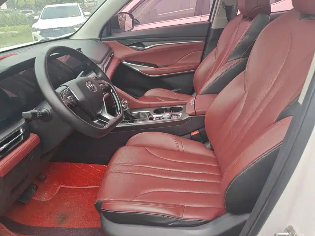 Changan CS75PLUS 2020 — фото 15