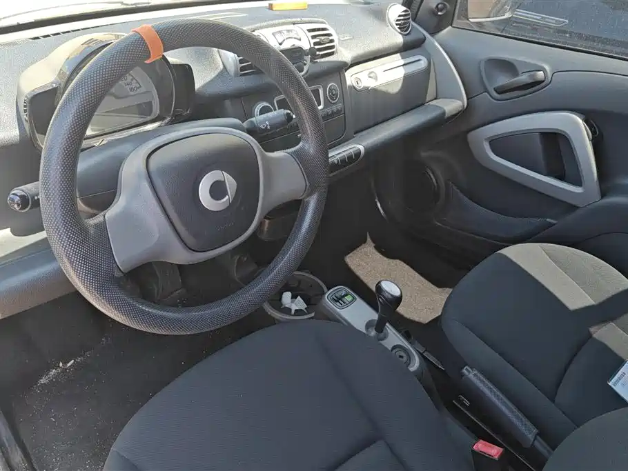 smart Fortwo 2012 — фото 16