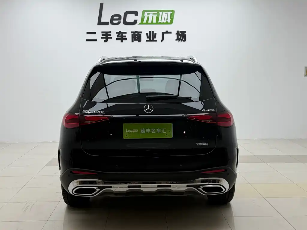 Mercedes-Benz GLC 2023