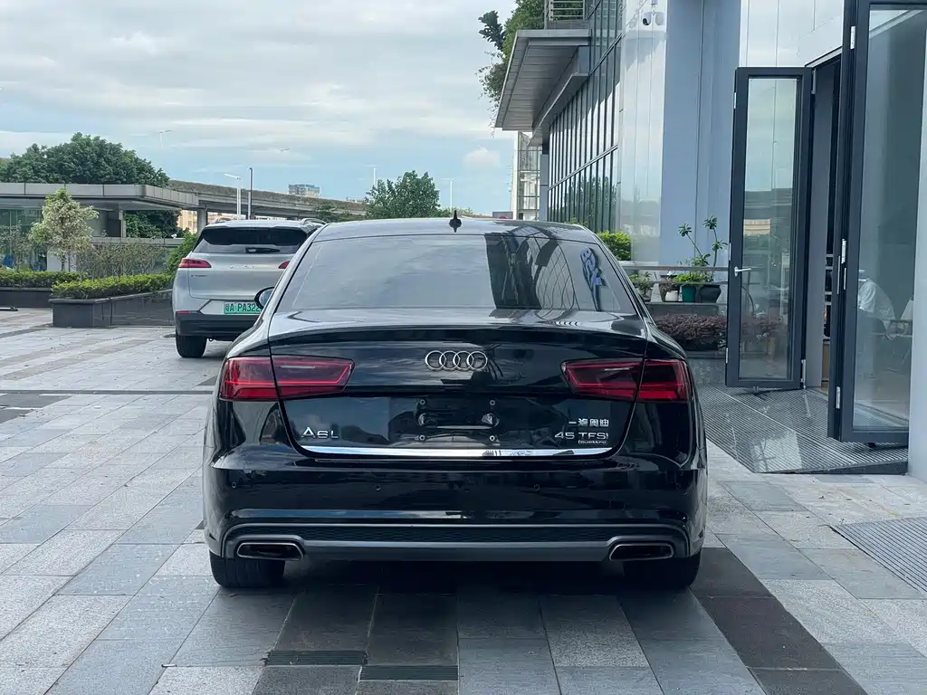 Audi A6L 2018 — фото 13