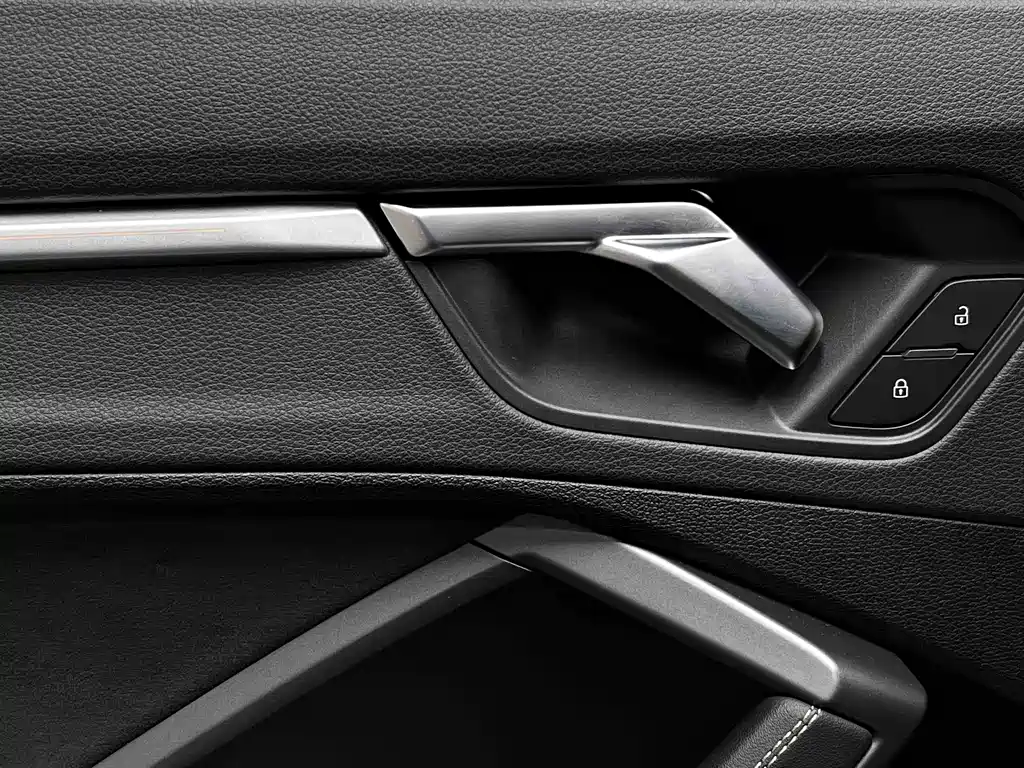 Audi Q3 2024 — фото 19