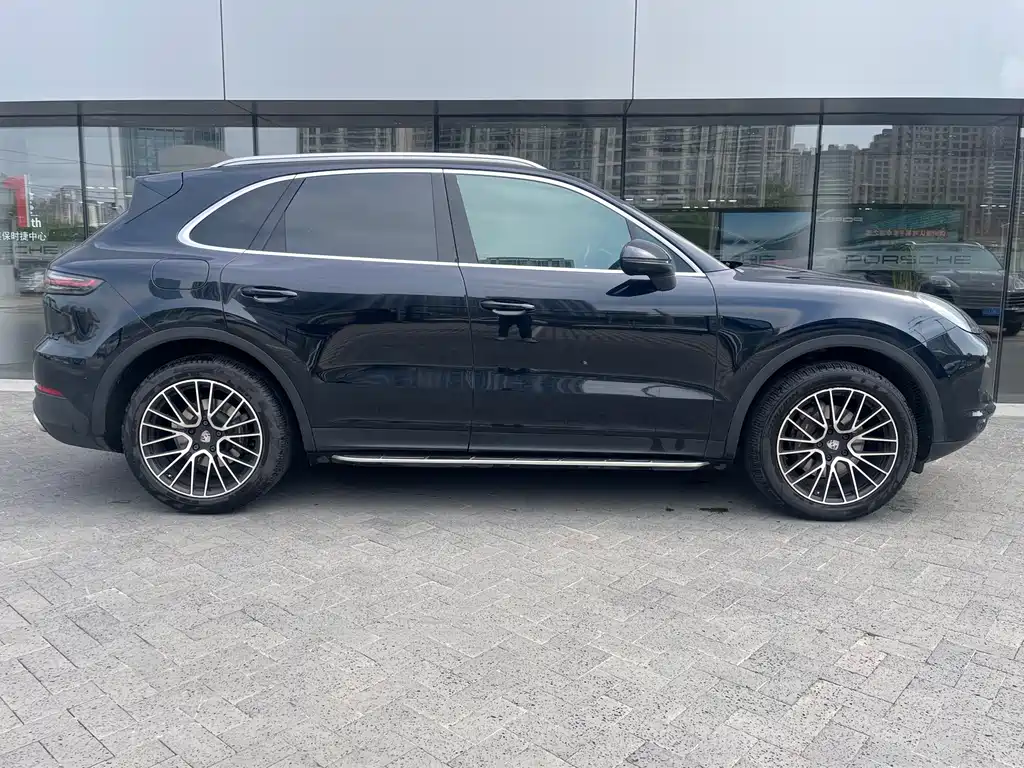 Porsche Cayenne 2019 — фото 5
