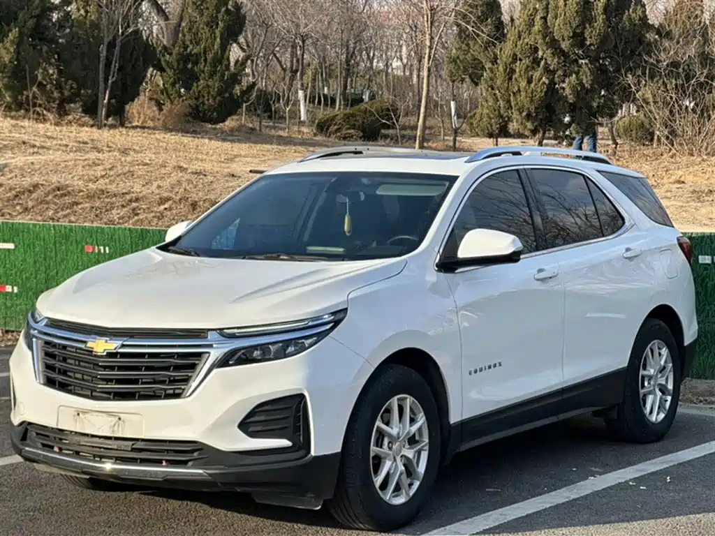 Chevrolet Equinox 2022 — фото 2
