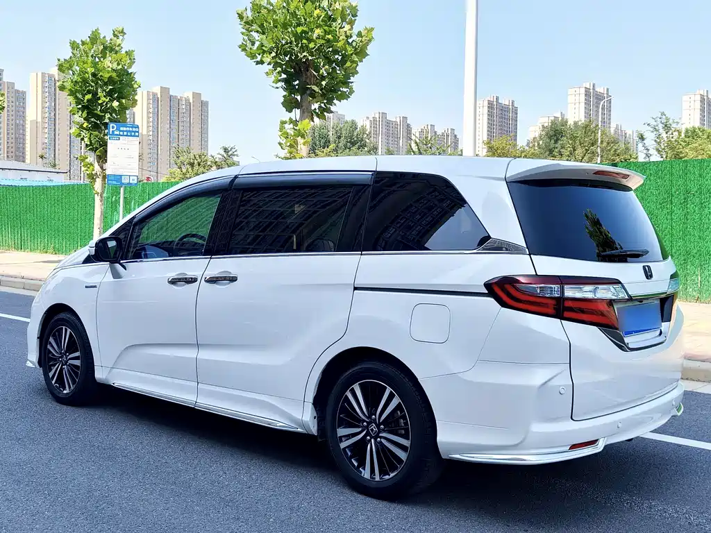 Honda Odyssey 2020 — фото 17