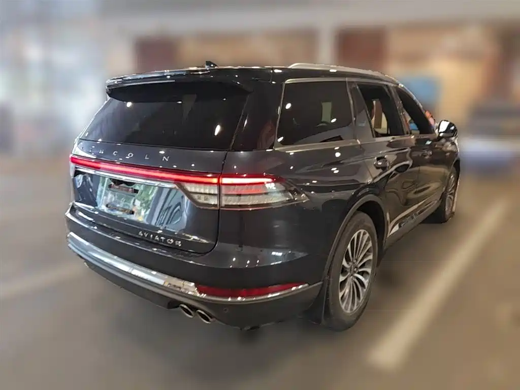 Lincoln Aviator 2021 — фото 12