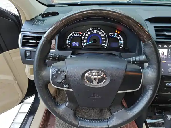 Toyota Camry 2016