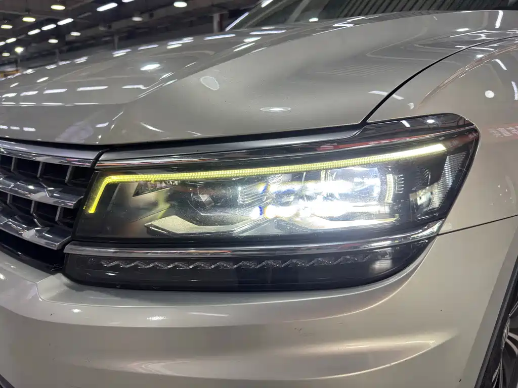 Volkswagen Tiguan L 2017 — фото 19