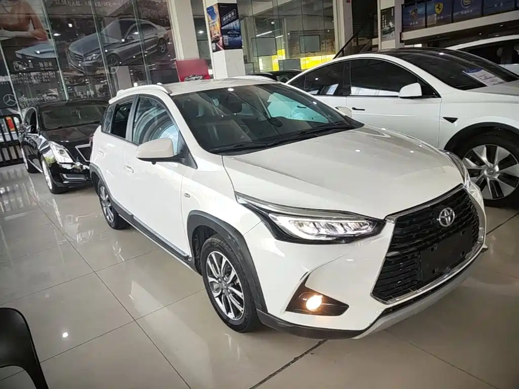 Toyota Yaris L 2022