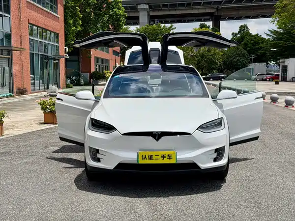 Tesla Model X 2017
