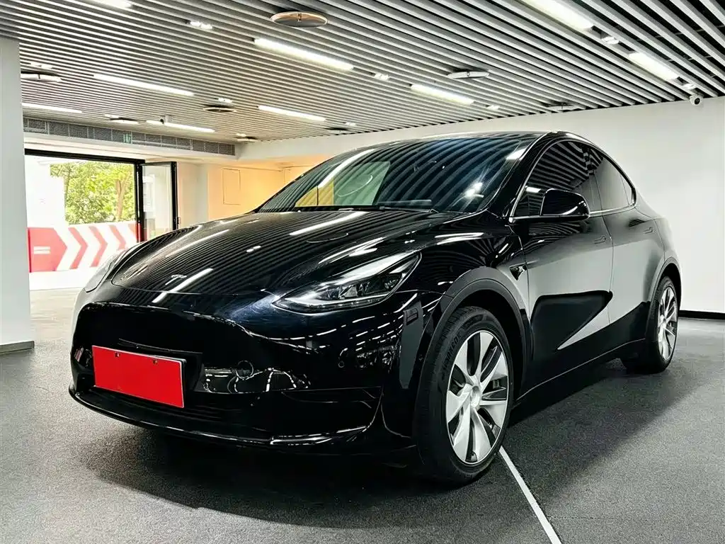 Tesla Model Y 2022 — фото 1