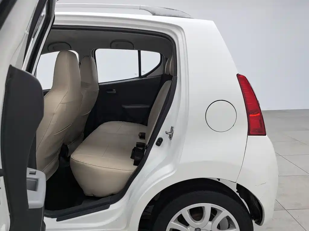 Suzuki Alto 2014 — фото 15