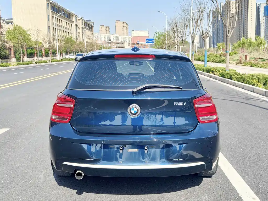 BMW 1 Series 2015 — фото 16