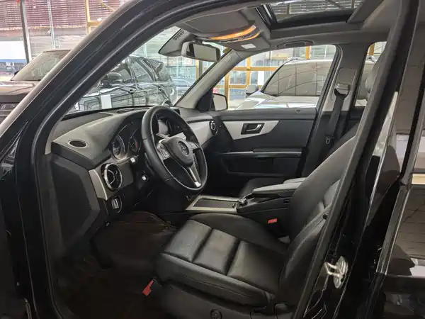 Mercedes-Benz GLK-Class 2012