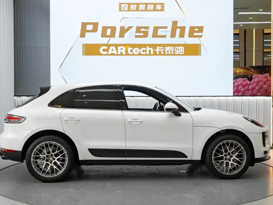 Porsche Macan 2021 — фото 4