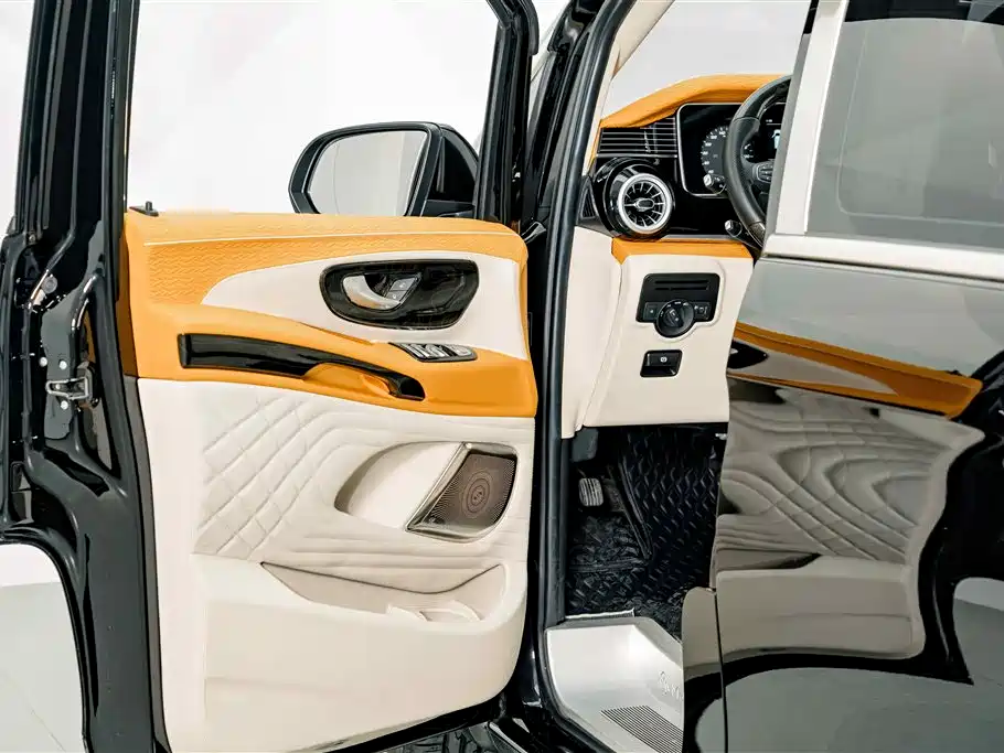 Mercedes-Benz Vito 2024 — фото 12