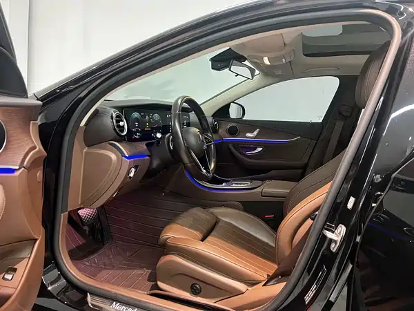 Mercedes-Benz E-Class 2022