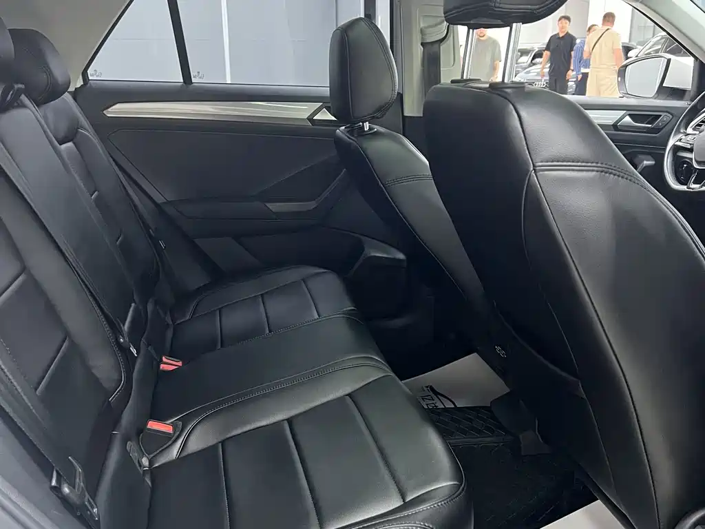 Volkswagen T-Roc 2022 — фото 23