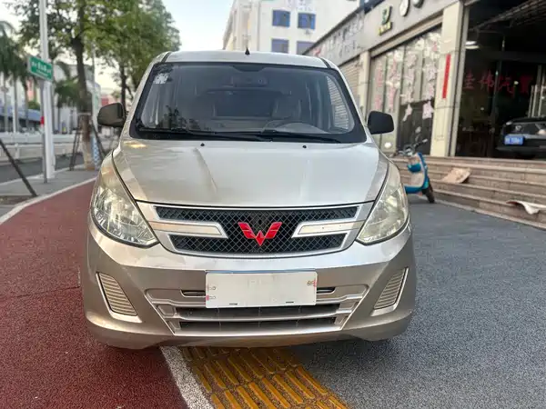 Wuling Rongguang V 2018