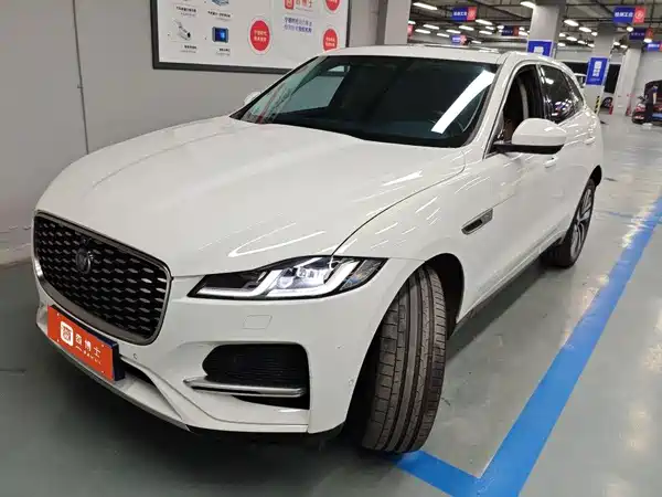 Jaguar F-PACE 2022