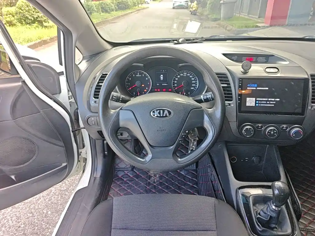 Kia K3 2016