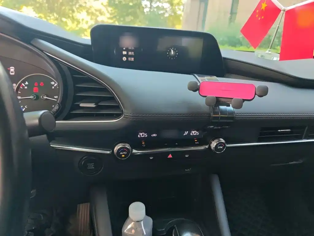 Mazda 3 Axela 2022