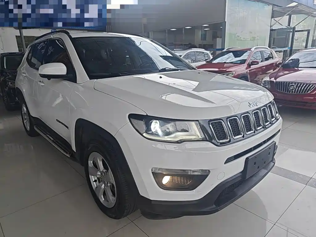 Jeep Compass 2017 — фото 4