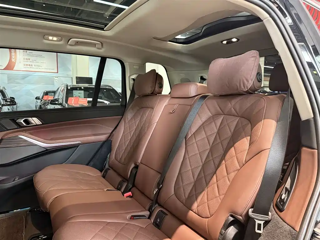 BMW X7 2026 — фото 16