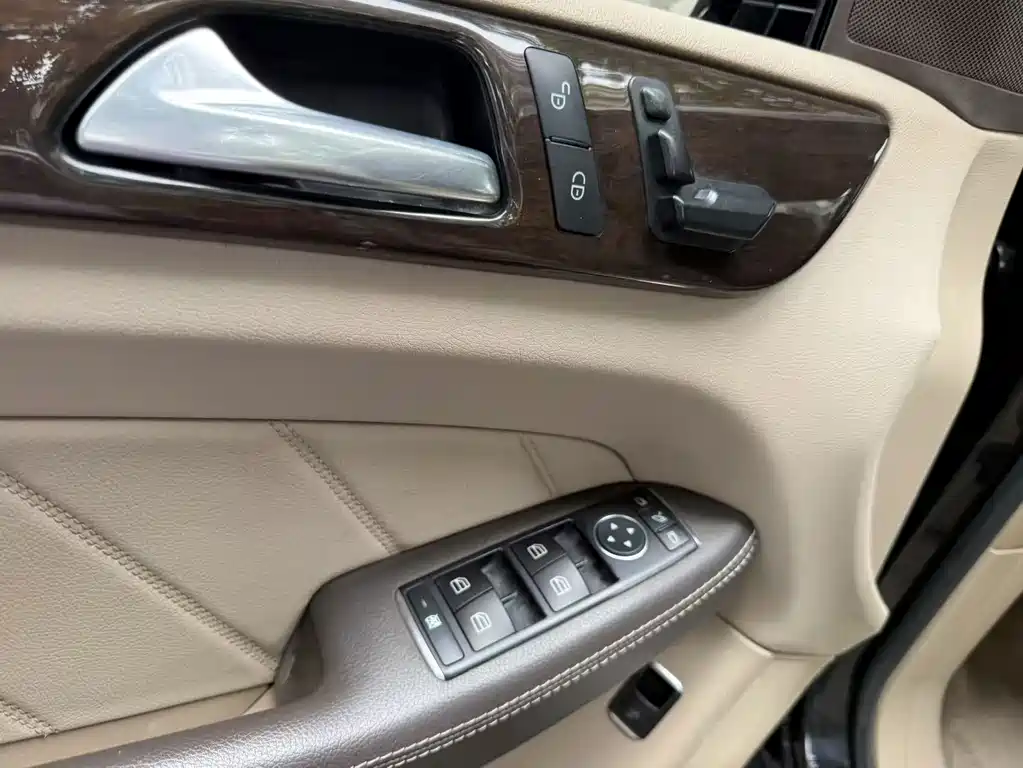 Mercedes-Benz GL-Class 2014 — фото 10