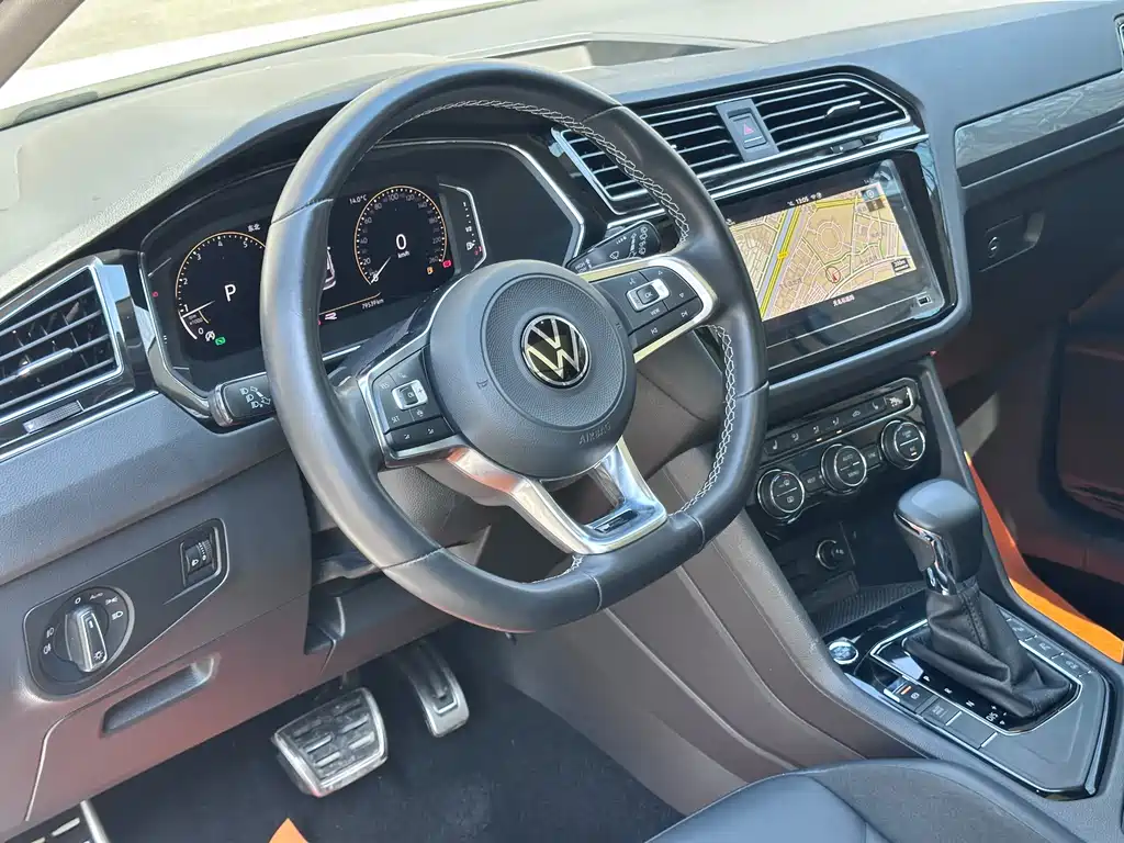 Volkswagen Tiguan L 2021 — фото 12