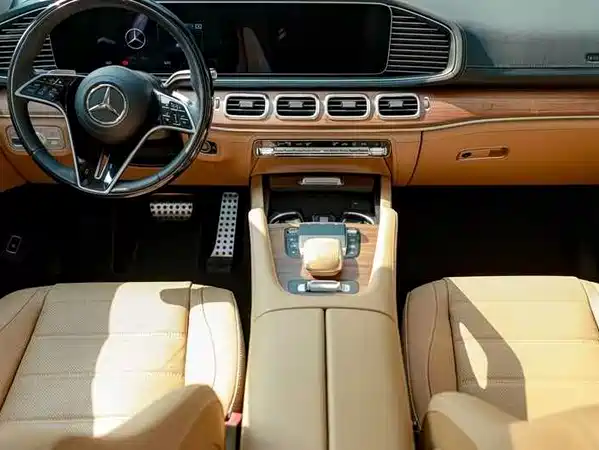 Mercedes-Benz GLS 2025