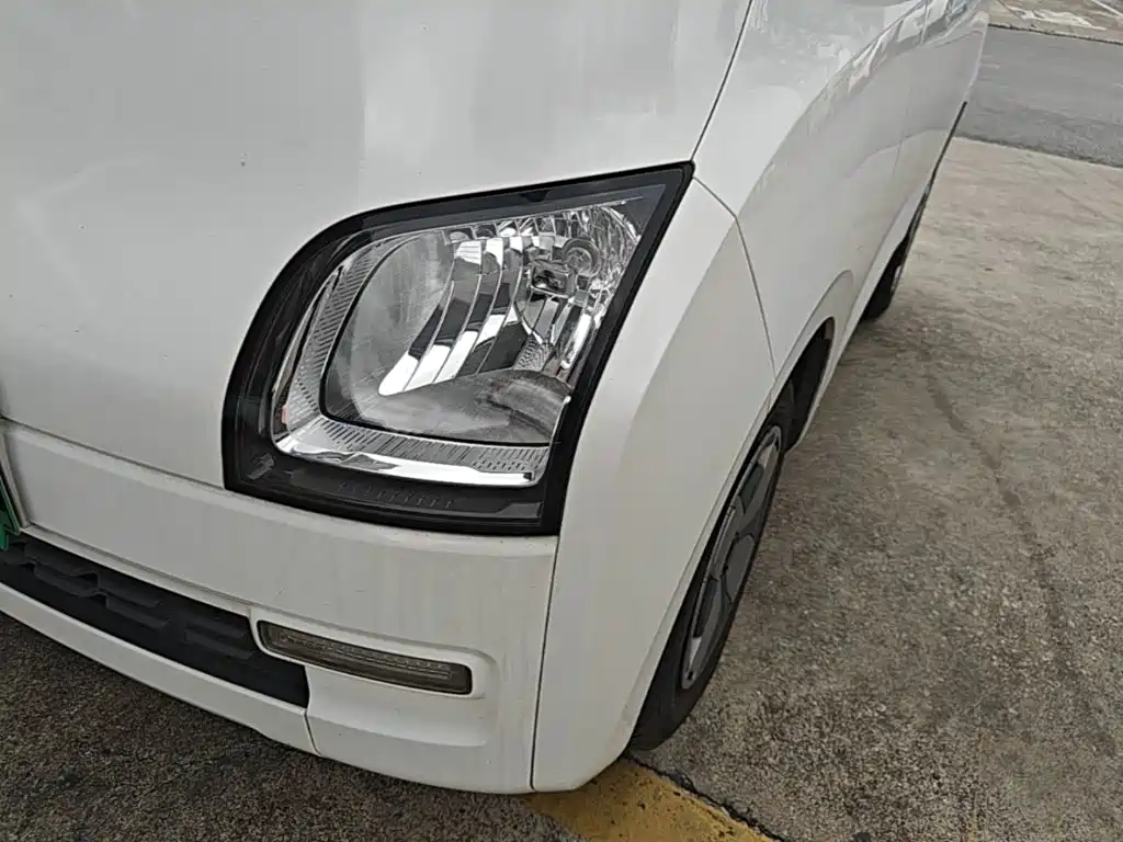 Wuling Air ev Clear Sky 2024 — фото 24