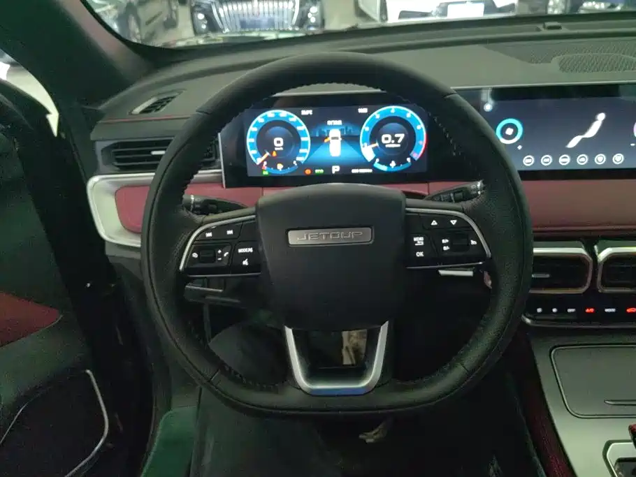 Jetour X70 PLUS 2025 — фото 15