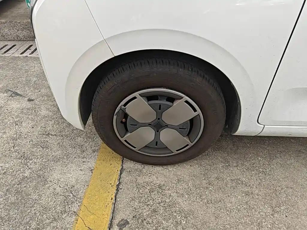 Wuling Air ev Clear Sky 2024 — фото 23