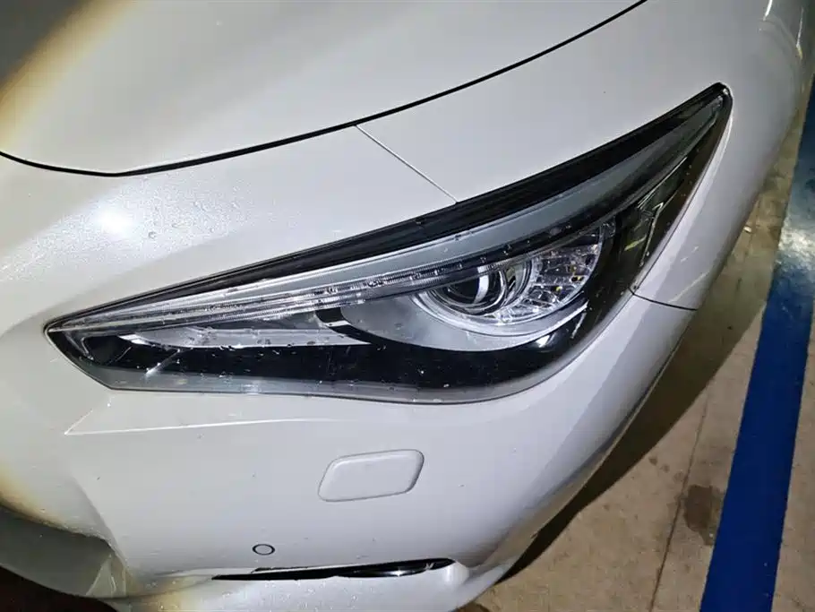 Infiniti Q50L 2015