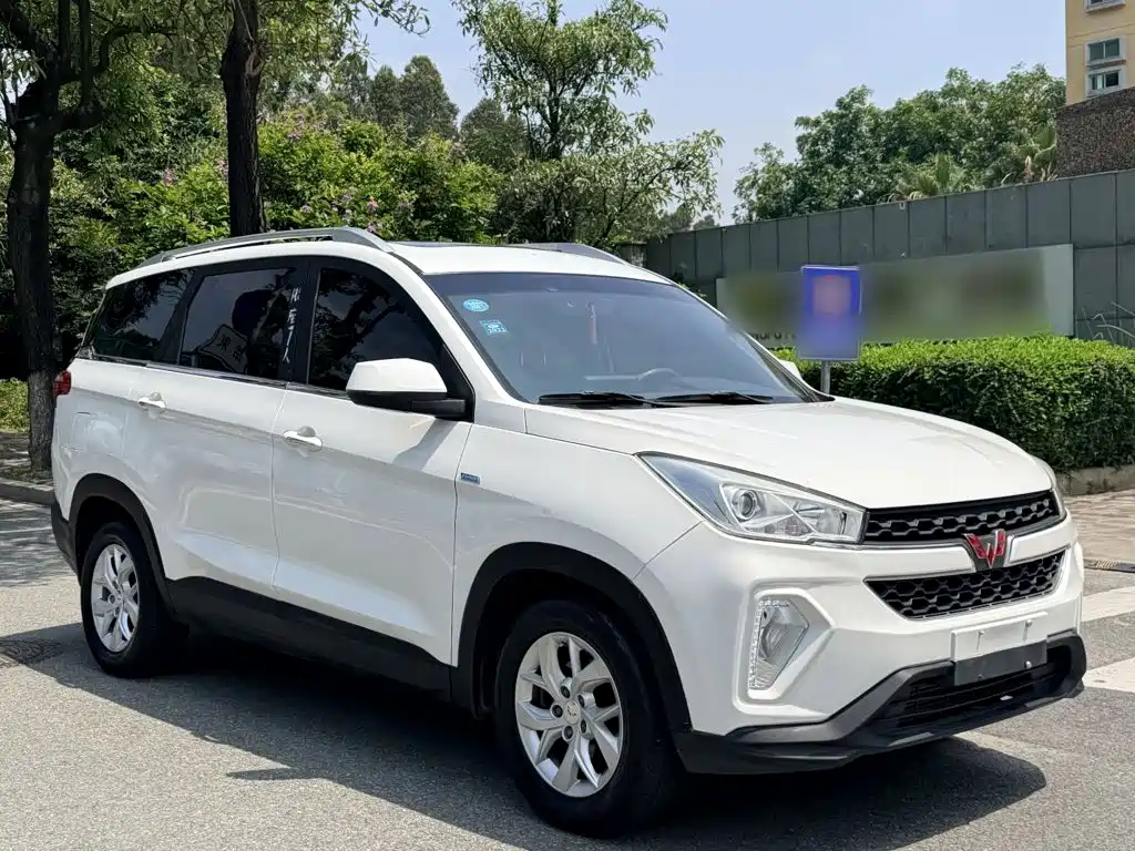 Wuling Hongguang S3 2018