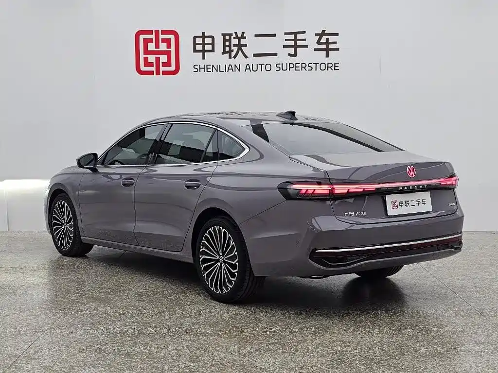 Volkswagen Passat 2024