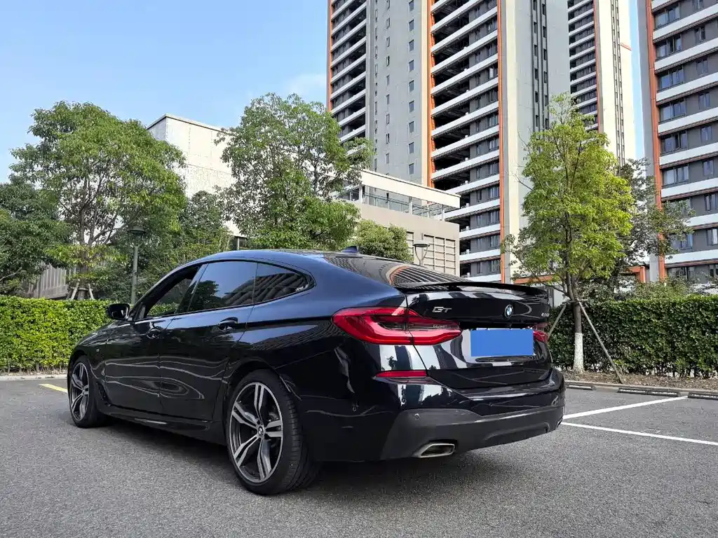 BMW 6 Series GT 2022 — фото 8