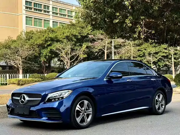 Mercedes-Benz C-Class 2021