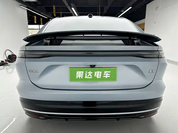 NIO EC6 2025