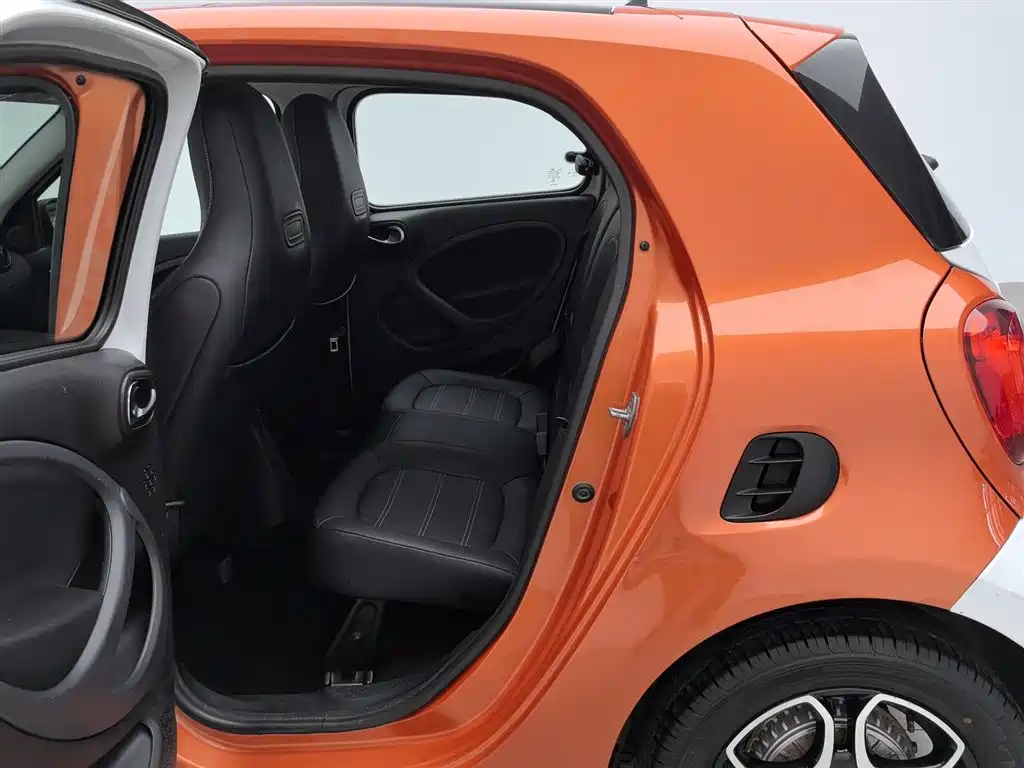 smart Forfour 2017 — фото 15