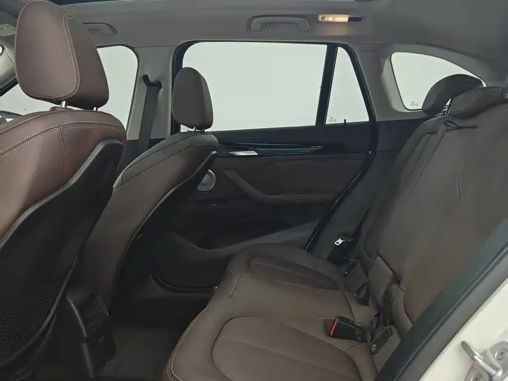 BMW X1 2022 — фото 19