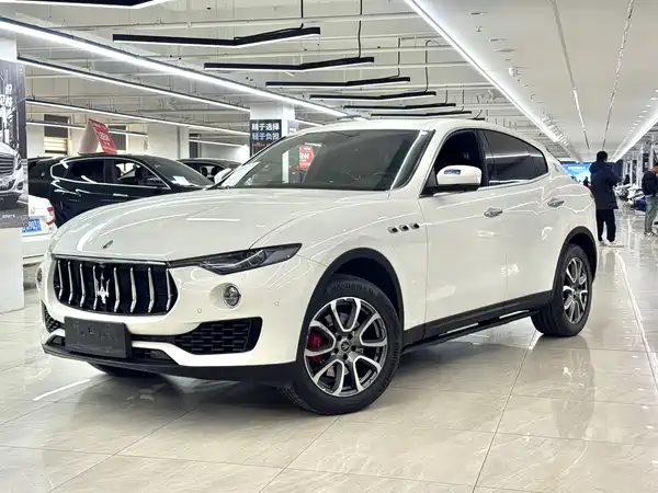 Maserati Levante 2021