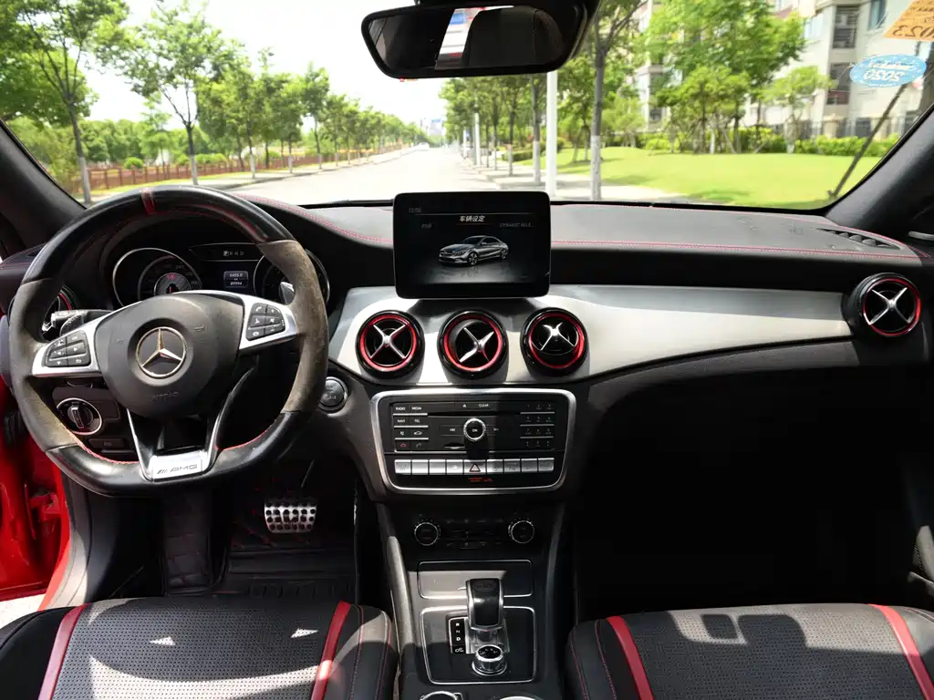 Mercedes-Benz CLA AMG 2017 — фото 14