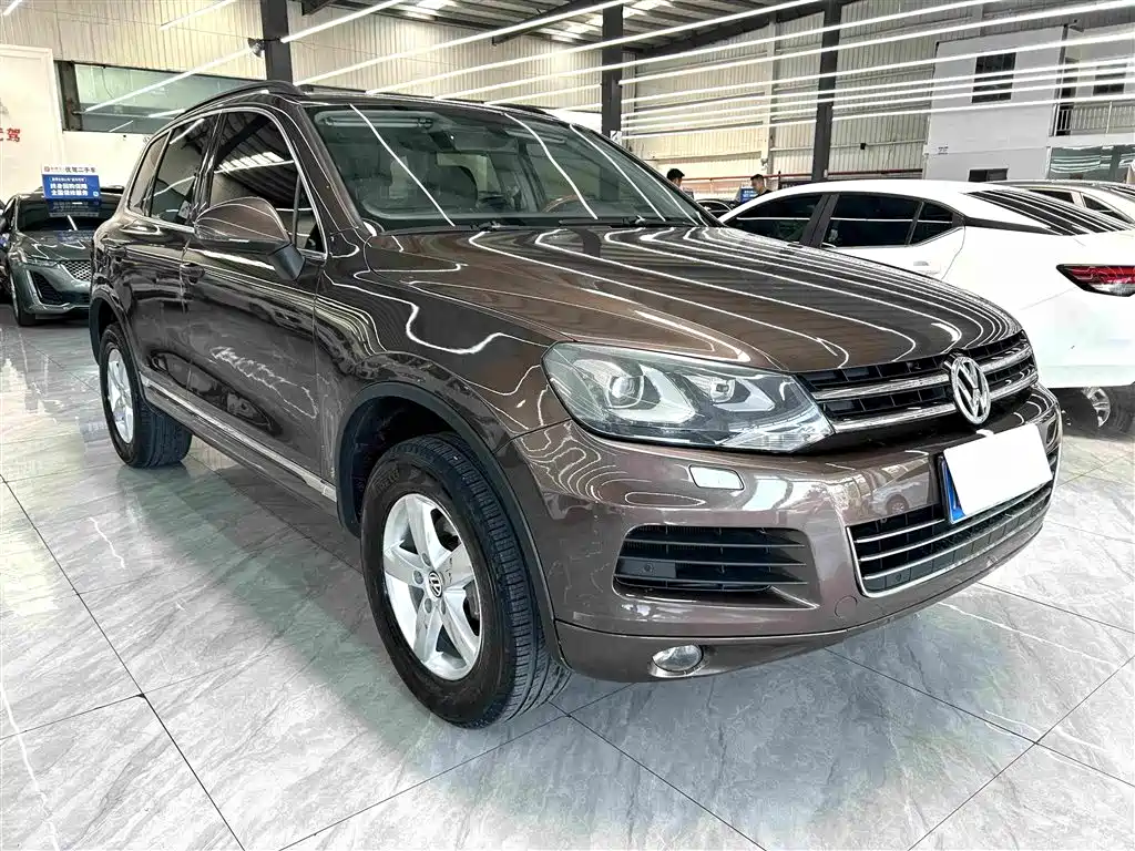Volkswagen Touareg 2015 — фото 3