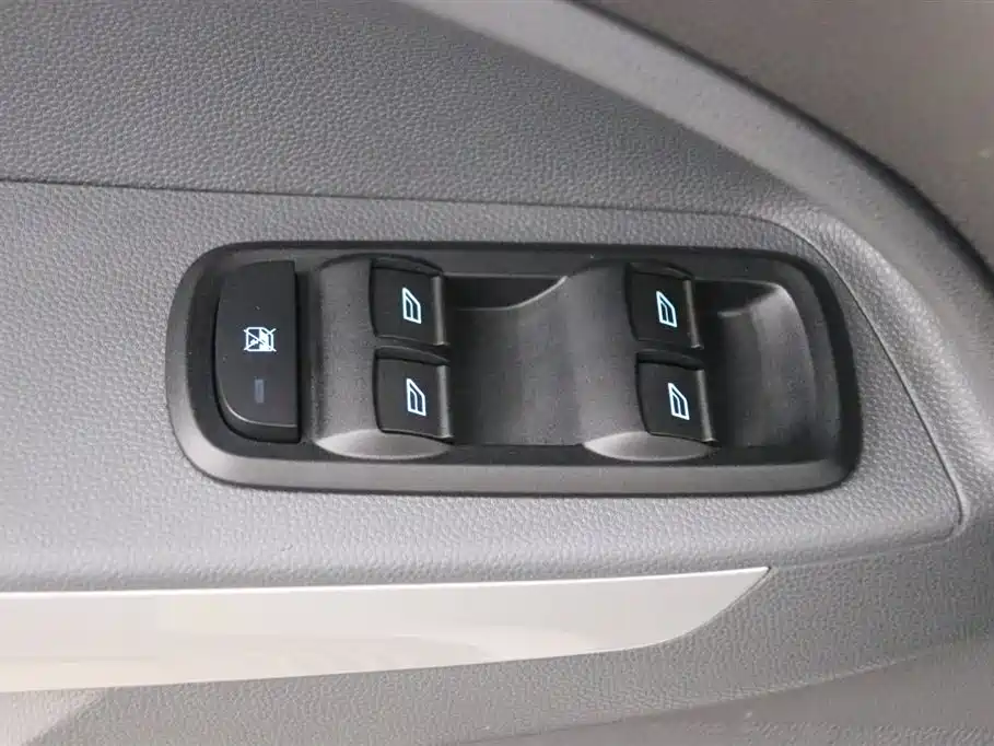 Ford Ecosport 2014 — фото 10