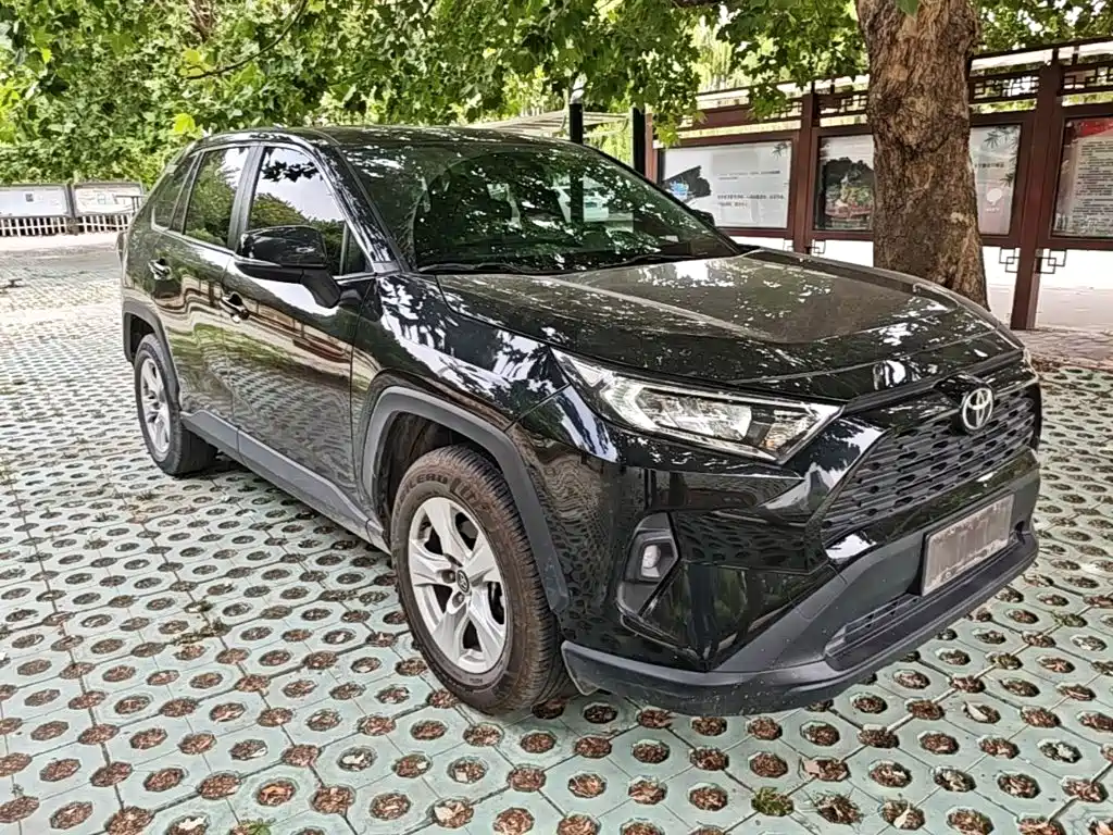 Toyota RAV4 2024