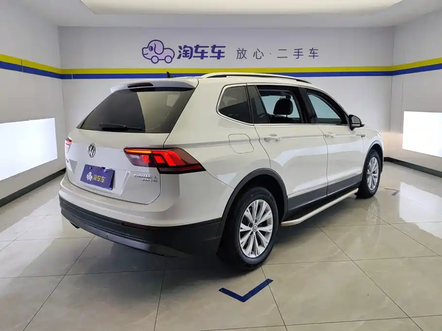 Volkswagen Tiguan L 2018 — фото 3