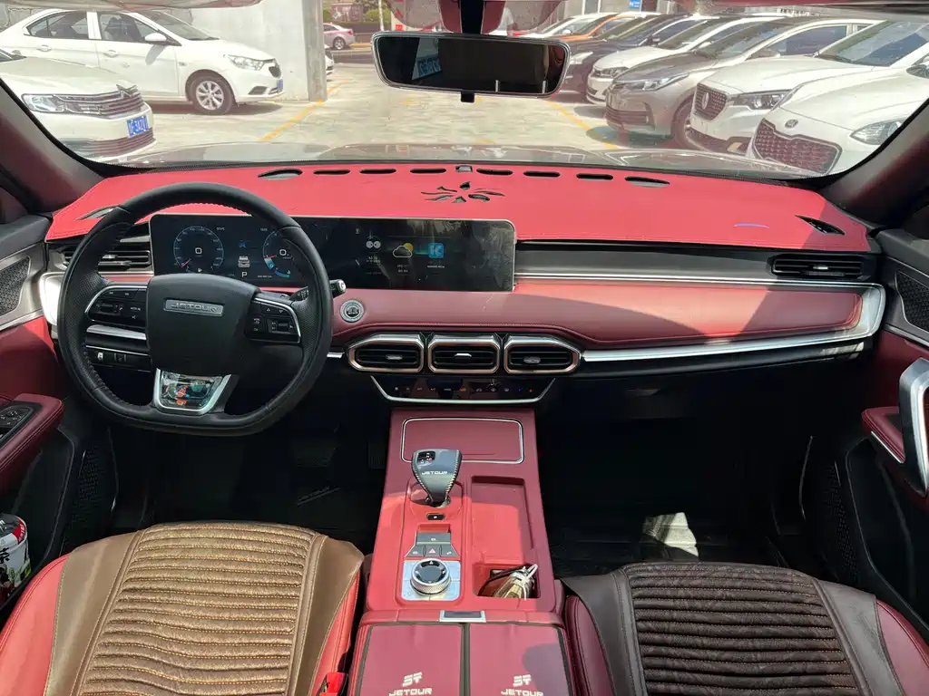 Jetour X70 PLUS 2025