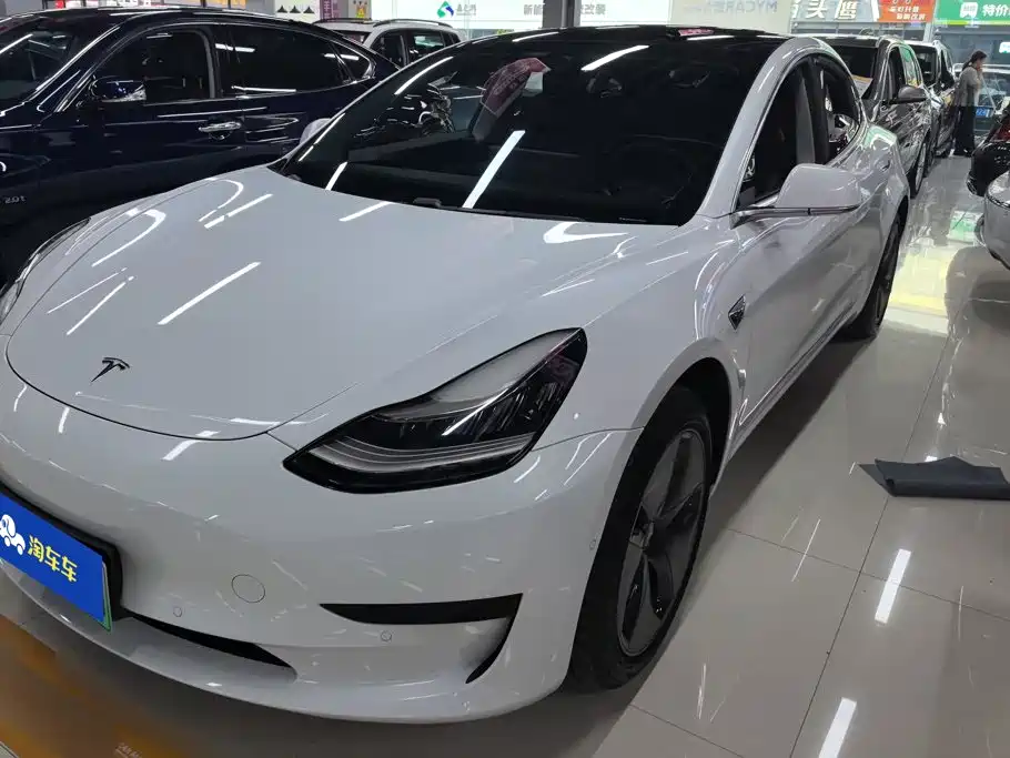 Tesla Model 3 2020 — фото 1